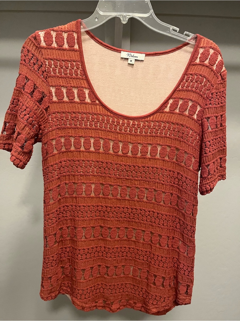 Wolven Openwork Knit Scoop Neck Tee in Rust